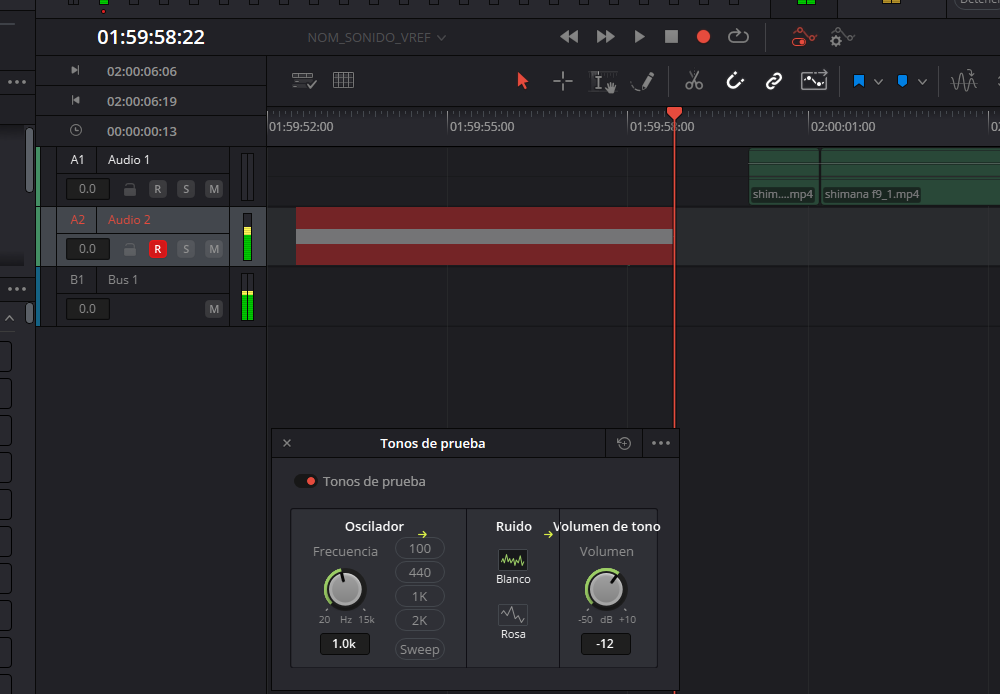Vista de la pestaña Fairlight en DaVinci Resolve con la pista Audio 2 en modo Record y el panel Tonos de prueba mostrando la configuración de 1K a -12dB